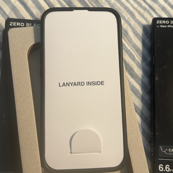 iPhone case - Picture 4 of 5